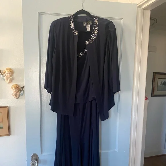 green emerald velvet dress Bohemian Floral Chiffon Dresses with Jackets 2 Pieces Cardigan Sets Summer  Wedding Guest Cocktail Artistic Style Loose Dress Plus Size Sleeveless  Church Dress for Grandma Wrap Vacation Beach Dress at Amazon Women's main image 0